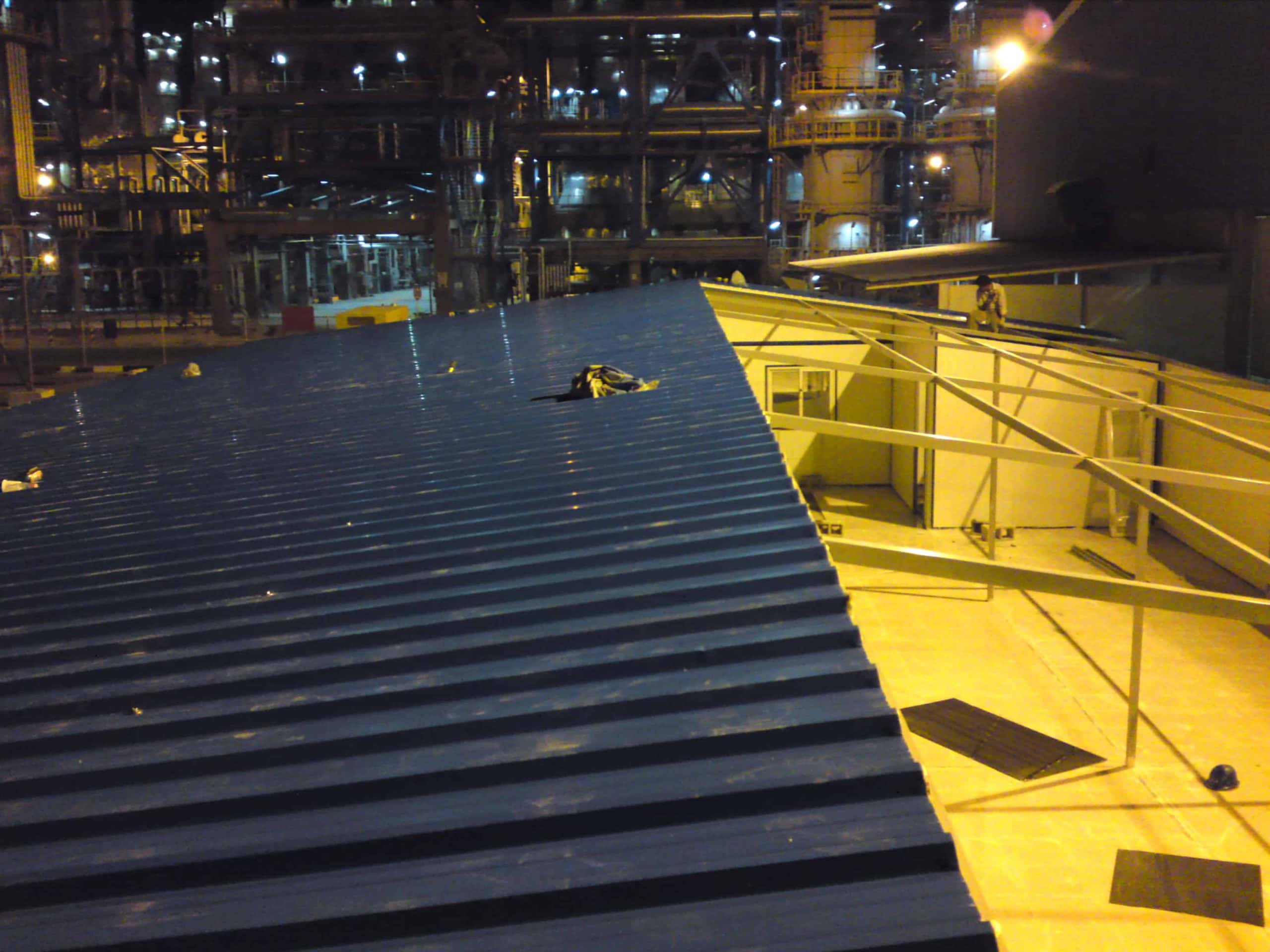 ساختمان پیش ساخته ساندویچ پانلی