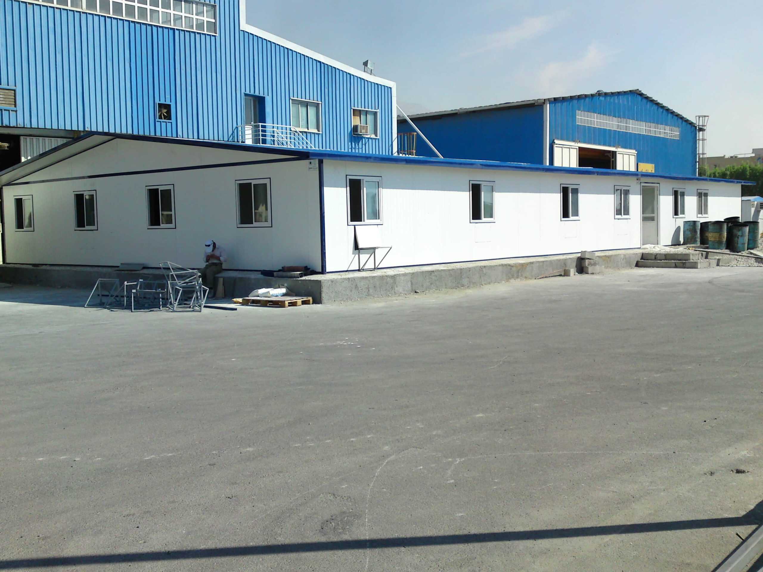 ساختمان پیش ساخته ساندویچ پانلی